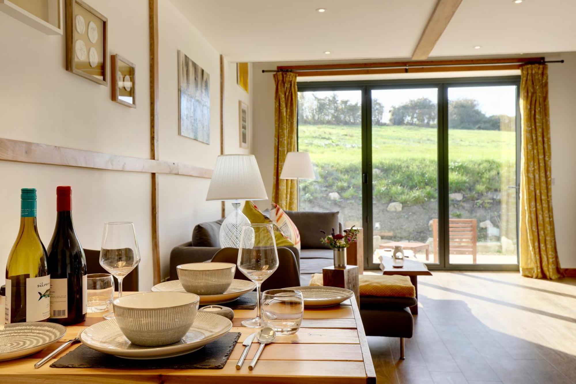 The Owl Barn Wiltshire - Flint Apartment *