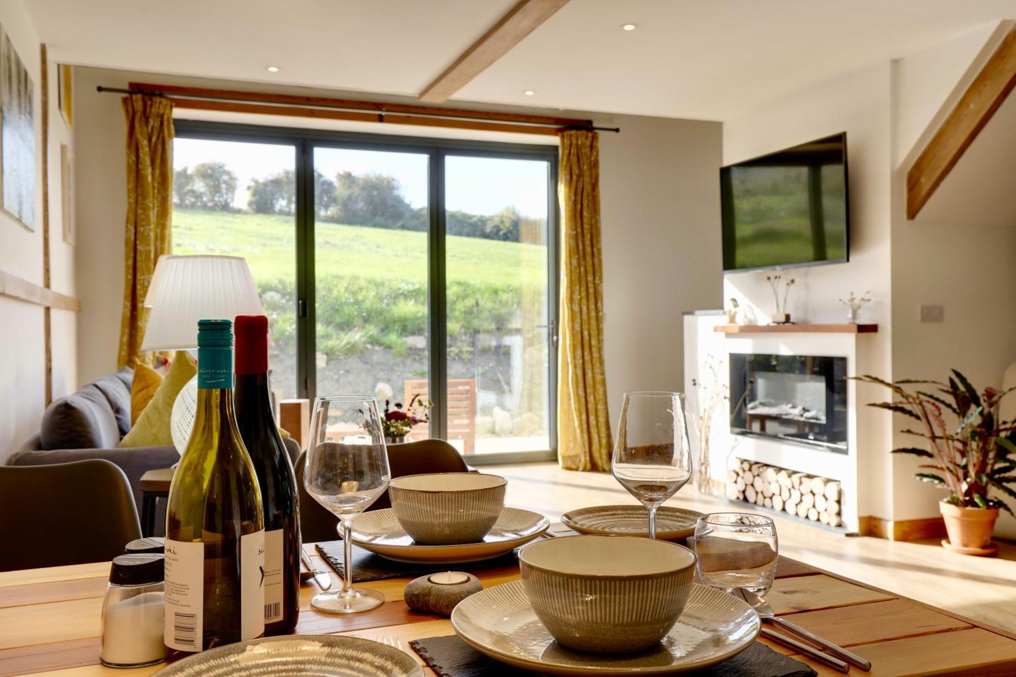 The Owl Barn Wiltshire - Flint Apartment