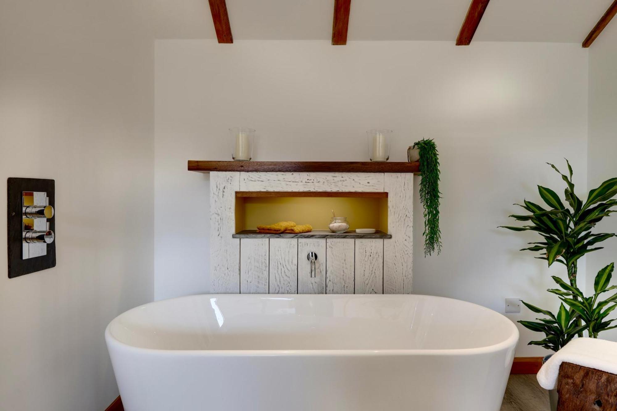 The Owl Barn Wiltshire - Flint Apartment *